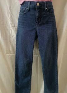 Levis Straight Fit Blue Jeans