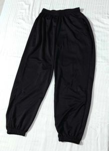 Women Black Slim-fit Joggers Style Track Suit