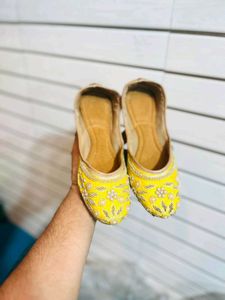 ETHNIC MUSTARD PUNJABI JUTTI ✨ 💛
