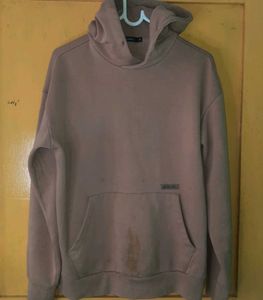 DROP SHOULDER PREMIUM HOODIE.