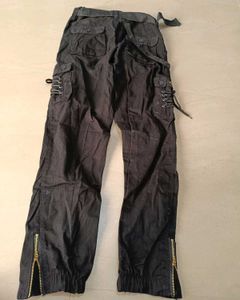 Stylish Black Cargo Pants, 32 Size