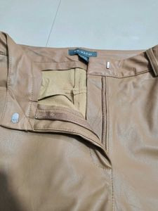 Faux Leather Kick Flare Pants A1/01