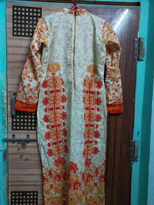 Use Nahi Hai Dress But Tag Nhi Ha