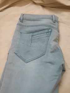Light Wash Men&#39;s Jeans