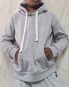 Unisex Gray Hoodie - Cozy & Stylish!