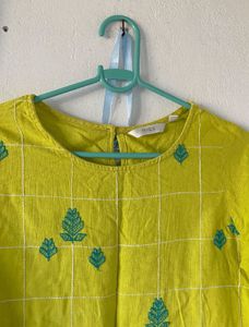 SALE:- Green Embroidered Kurta