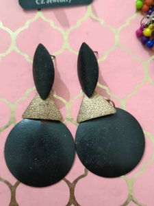 Pack Of 6 Items, Stylish And Fancy Earrings