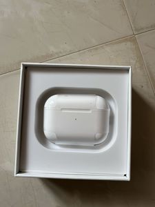 Original Apple Airpods Pro