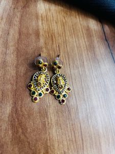 Elegant Necklace &amp; Earring Set