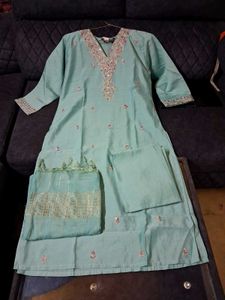 Embroidered Kurta Xl Size
