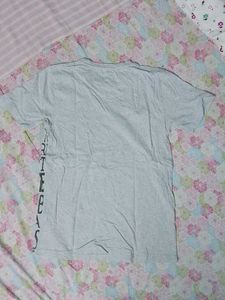 &#34;Like New Off-White Round Neck T-Shirt for Boys