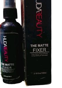 Huda Beauty Make Up Fixer