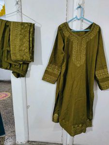 Beautiful Mehendi colour woolen suit