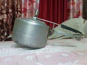 Two Cooker Pressure Cooker2.5 litre and 7.5 litr