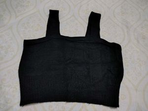 black crop top for winter