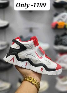 Trendy Sneaker In Whole Sale Price