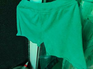 Nike Green Shorts Barely Worn 2 Side Pockets