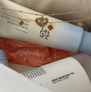 jewellery/ layered hand chain