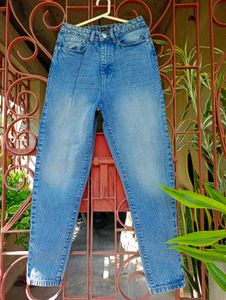 Women High Waist Washed Jeans