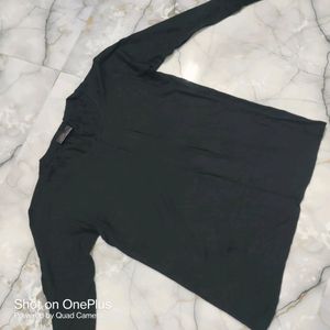 Black Skins Top