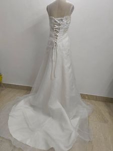 Elegant Wedding Gown