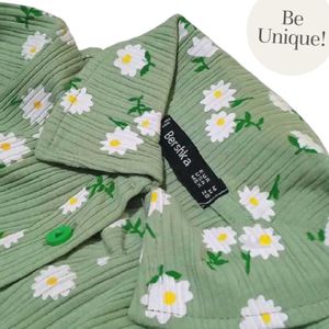 New Aesthetic Sage Green Daisy Shirt