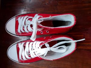 Red Canvers For Unisex