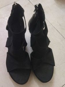 Very Pretty Black Heels Size- 37