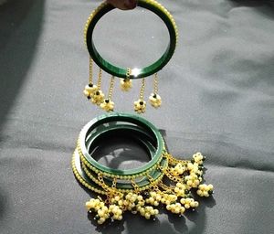 Green &amp; Pearl Bangle Set