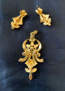 Pendant And Earrings Set