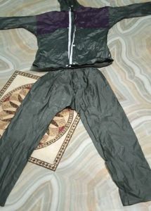 Raincoat Baniya Hai Double Excel Ha