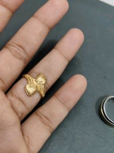 4 Small Rings💍