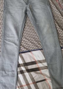 grey jeans