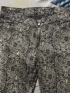 Patterned Casual Pants