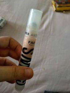Fae Gloss Boss In The Shade Emerging