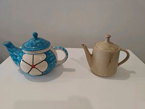 2 ceramic Tea Pots