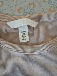 H&amp;M Sleeveless Crop Top