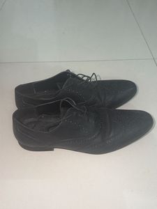 Classic Black Oxford Shoes