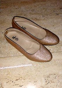 Sparkly Gold Ballet Flats✨✨