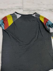 Color Block Sleeve T-Shirt