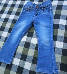 Dark Blue Colour Ki Jeans 4 Se 5 Sal Ke Bacche K