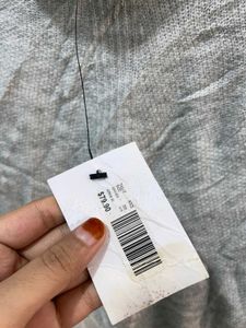 🏷️New With Tag Gray Turtleneck Sweater A