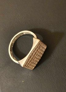 Sparkling gents Silver Ring