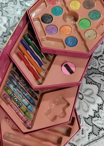 Colouring Set