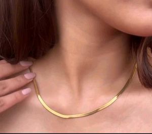 SNAKE GOLD CHAIN