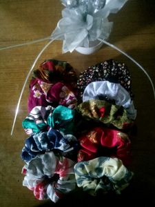 Floral Cotton Scrunchies – Soft &amp; Stylish Hair Acc
