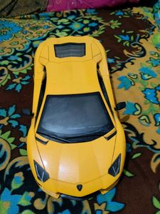 Yellow Lamborghini Aventador car model.