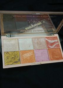 Highlighter And Blusher Palatte