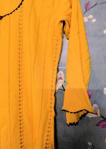 Yellow 🟡kurti
