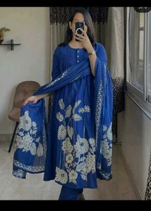 Digital Floral Blue Kurta Set.